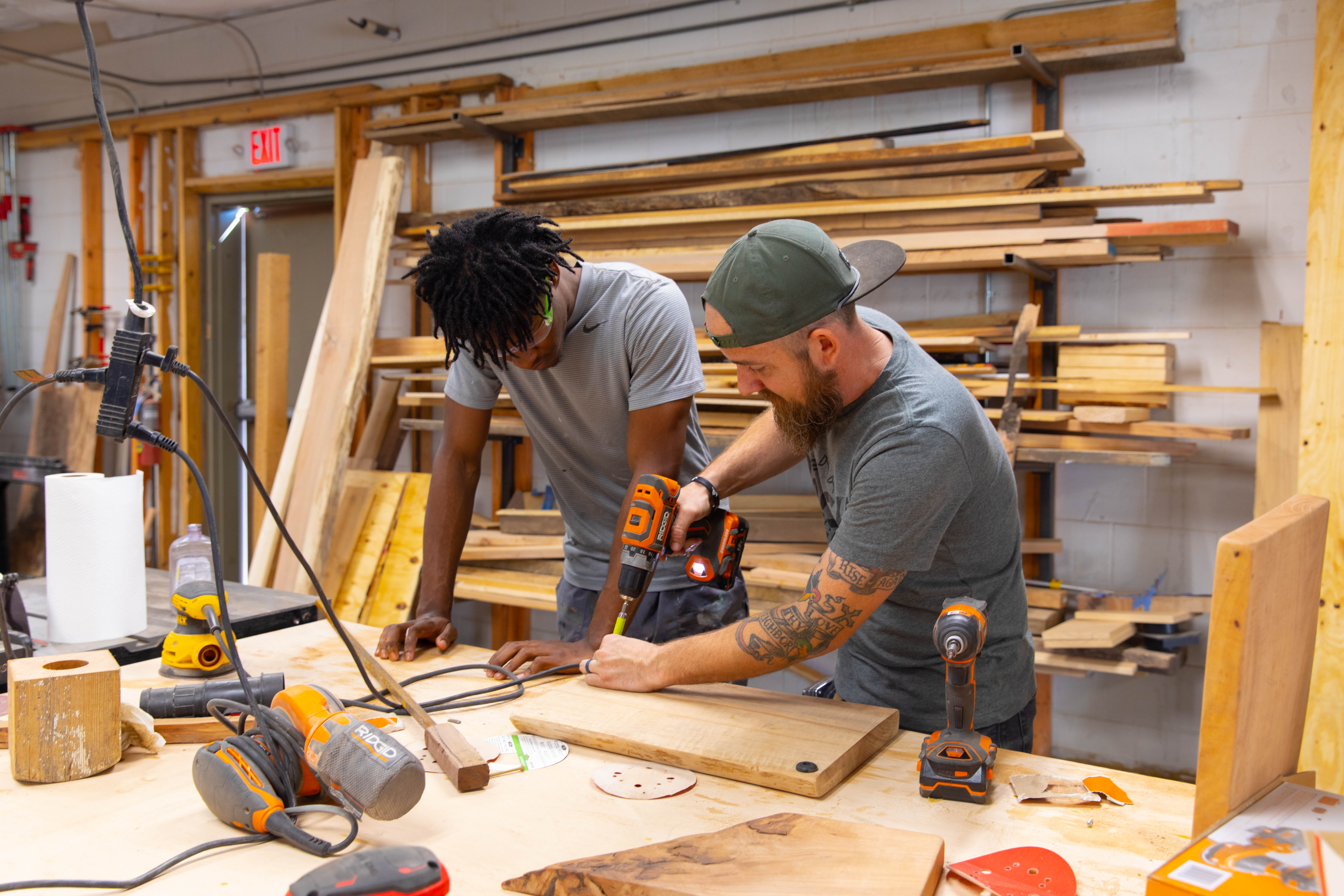 Building Pathways to Economic Mobility: Supporting Returning Citizens